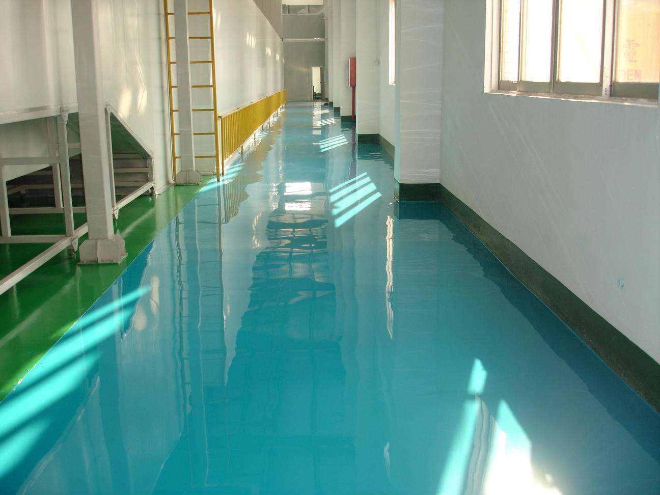 防靜電地坪涂料的質(zhì)量，其實(shí)能由它們傳遞出來(lái)